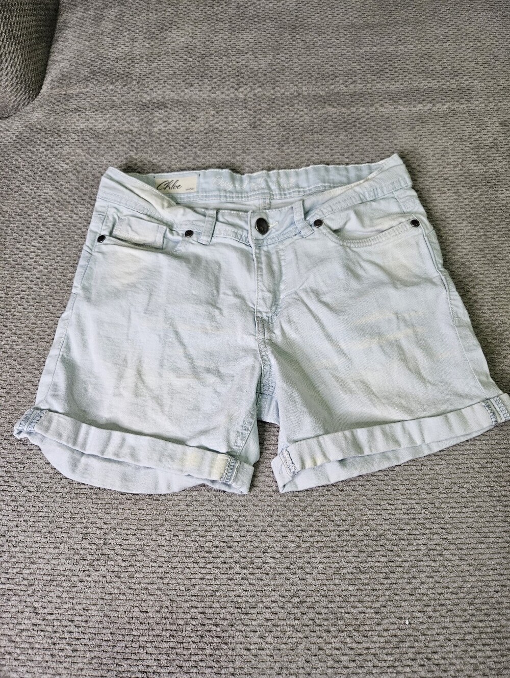3/$15! Light Wash Chloe Foxy Jeans Shorts, 24